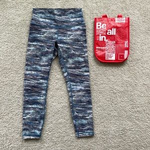 Lululemon High Rise Luxtreme Leggings 8